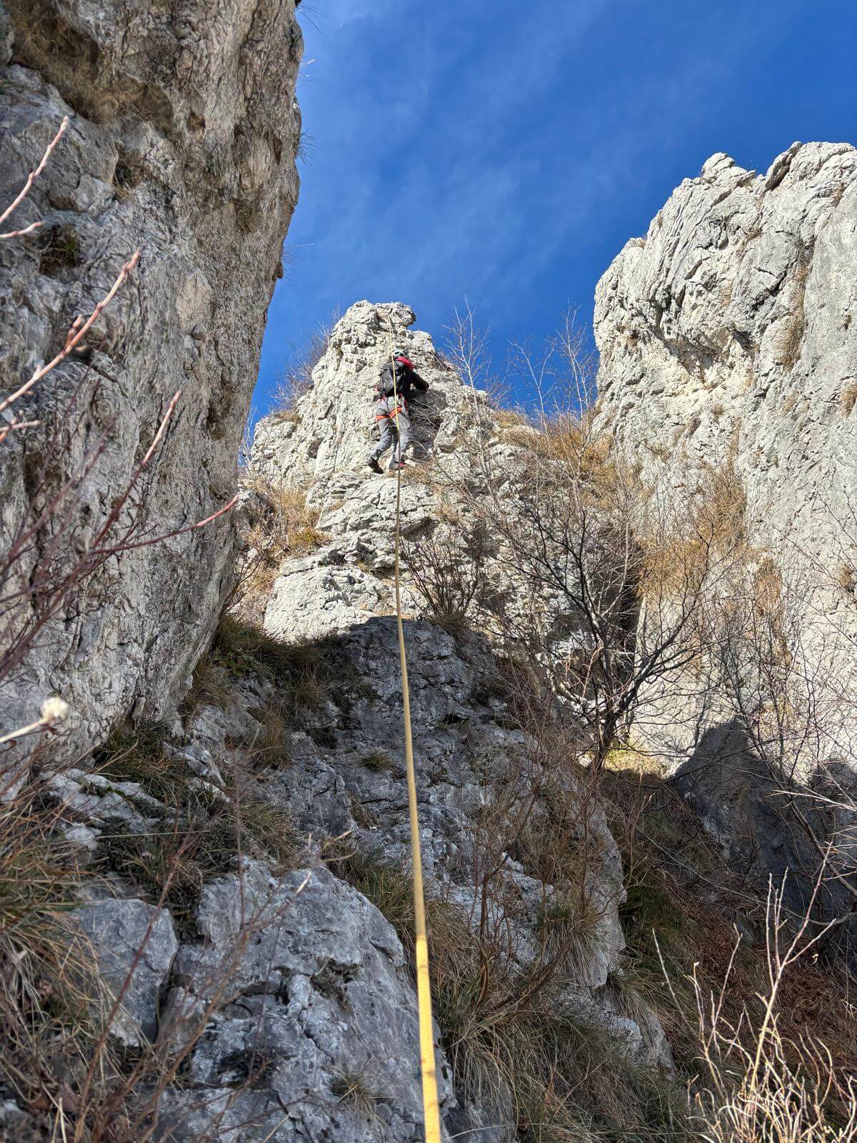Seupa su gendarme dopo l'uscita dal camino 06.01.26 Seupa su gendarme dopo l'uscita dal camino 06.01.26