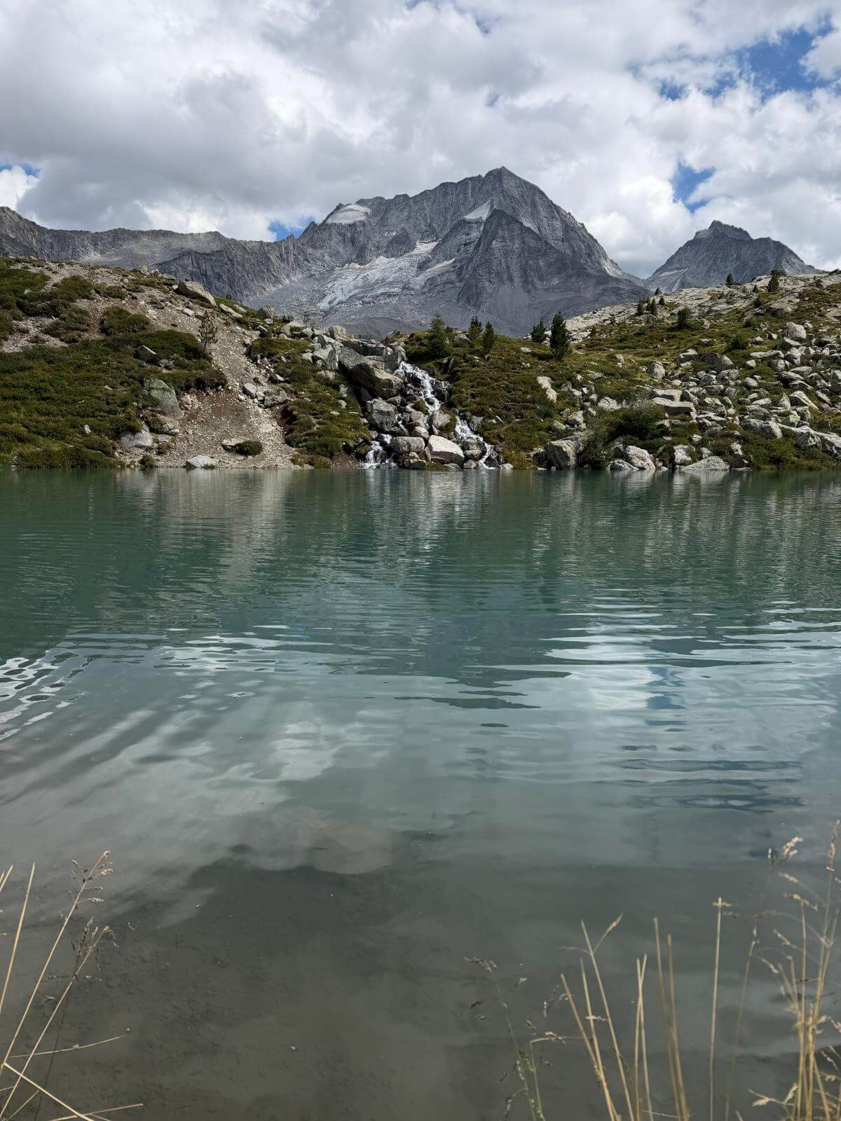 L'Hochgall visto dal laghetto glaciale appena sopra il Rifugio Roma 19.08.26 L'Hochgall visto dal laghetto glaciale appena sopra il Rifugio Roma 19.08.26