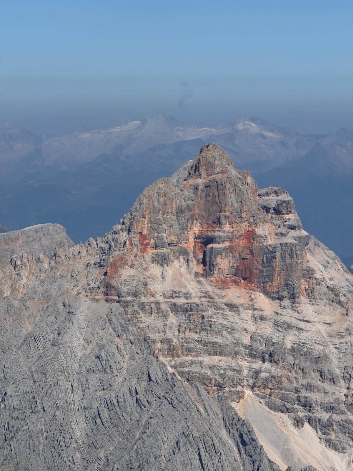 Zoom sulla Croda Rossa di Ampezzo 15.08.26 Zoom sulla Croda Rossa di Ampezzo 15.08.26