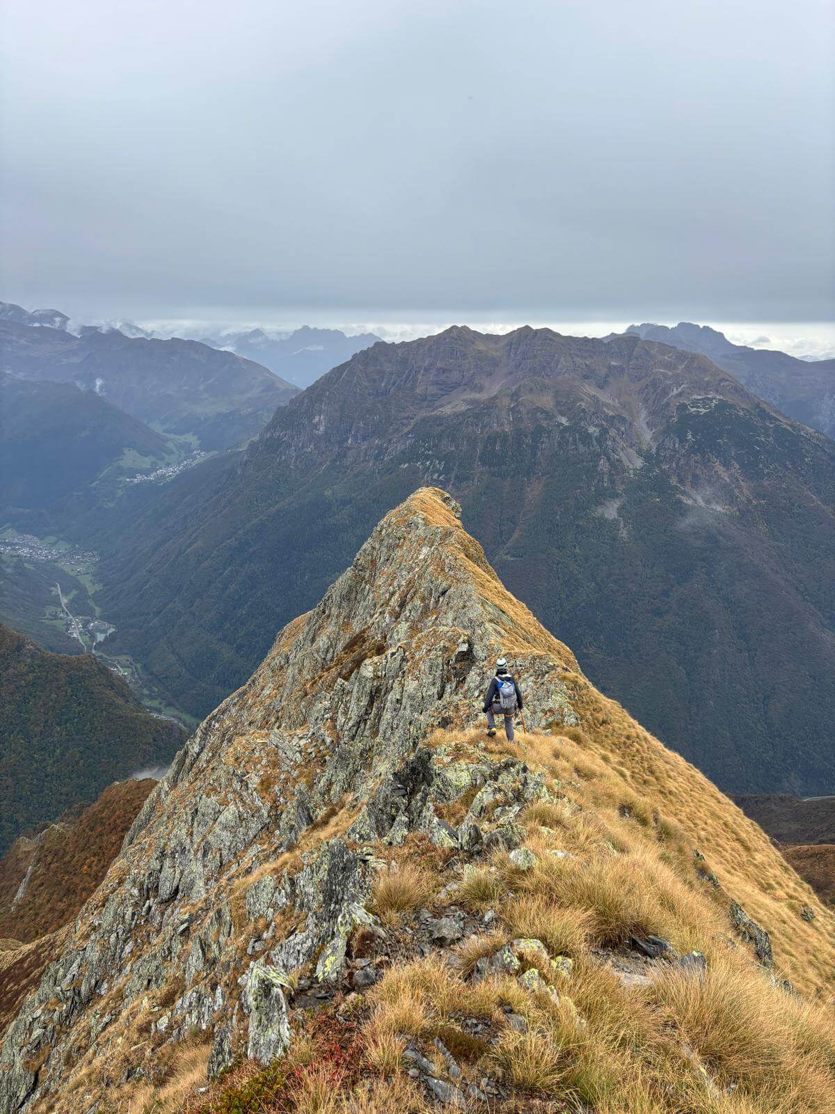 Cresta da Pizzo Ceppo alla sua anticima 10.10.26 Cresta da Pizzo Ceppo alla sua anticima 10.10.26